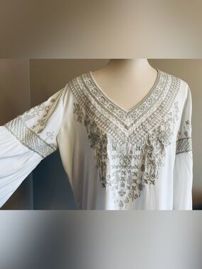 Chelsea & Theodore Embroidered Tunic